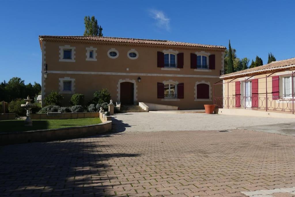 Holiday home Luciole Des Alpilles *